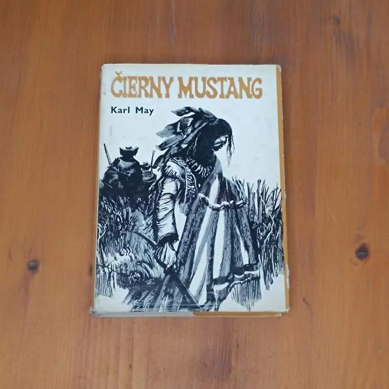 Čierny Mustang