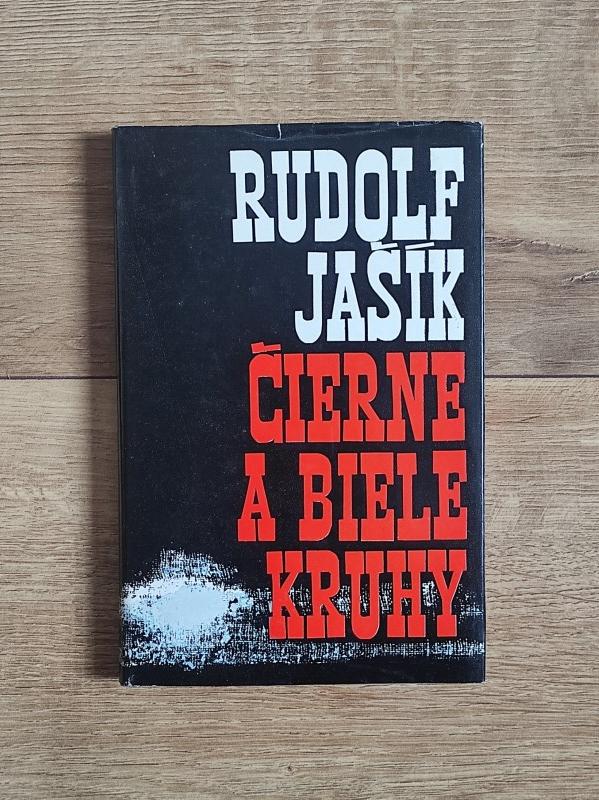 Čierne a biele kruhy